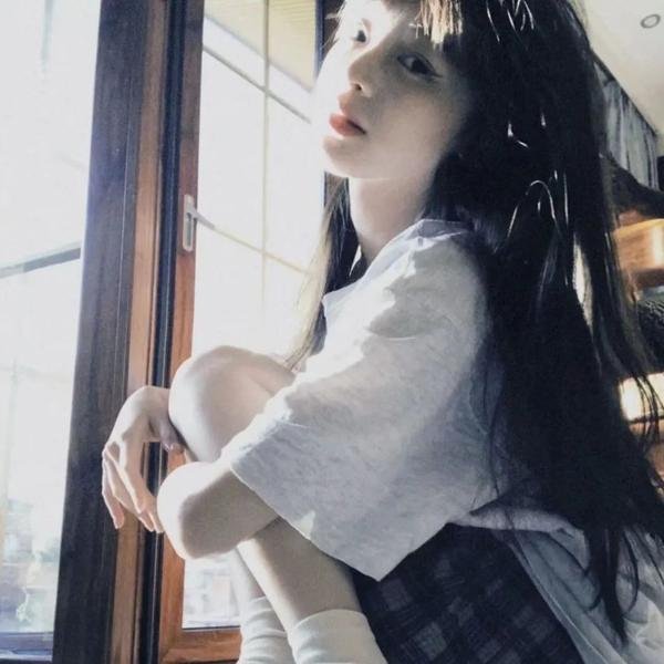 荒唐侦探死里逃生